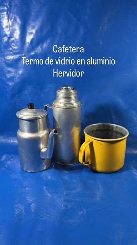 Lote anterior: Aparatos de cocina en vidrio y aluminio