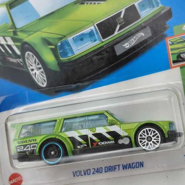 Coche de juguete Hot Wheels Volvo 240 Drift Wagon - imagen 2