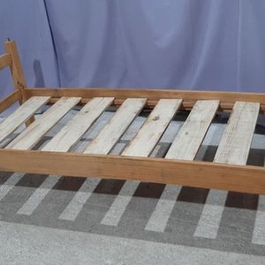 Cama de Madera para 1 Plaza - imagen 1