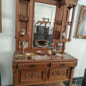 Aparador Trinchante Antiguo Victoriano de Roble Tallado con Alzada y Espejo - imagen 6
