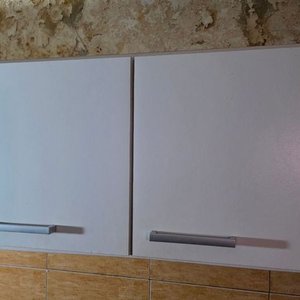 Mueble Aéreo de Cocina Blanco con Tres Puertas - imagen 3