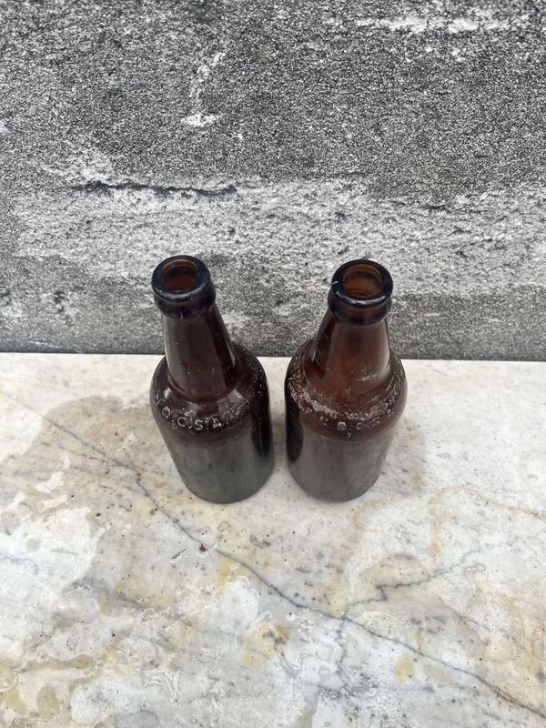 Dos botellas de cerveza distintas para la venta - imagen 2