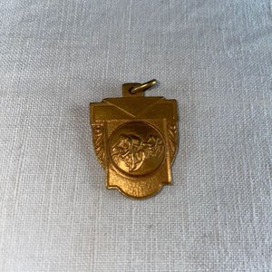 Lote siguiente: Medalla Conmemorativa Municipal de Turismo Colonia 1950