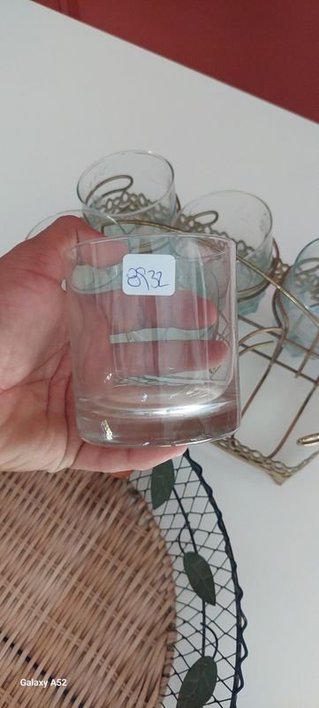Conjunto de vasos y canasto con fuente - imagen 6