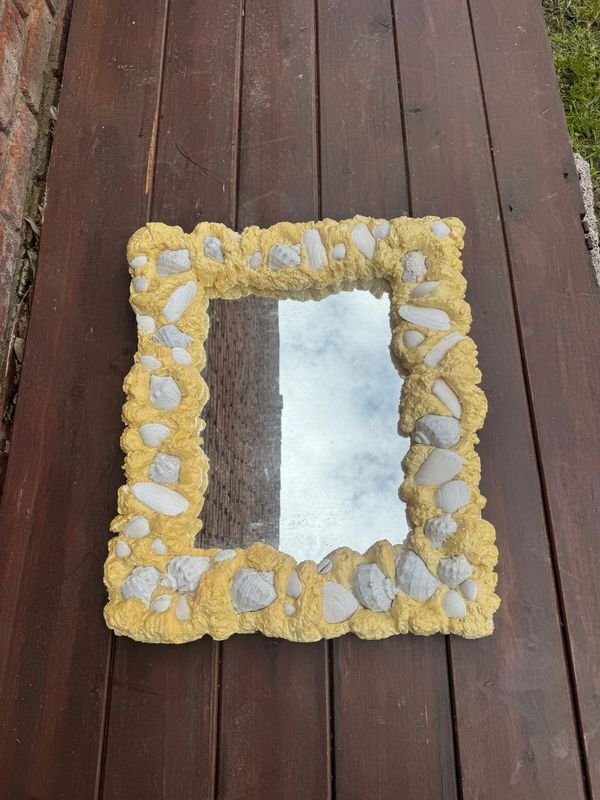 Espejo Decorativo con Conchas y Caracolas