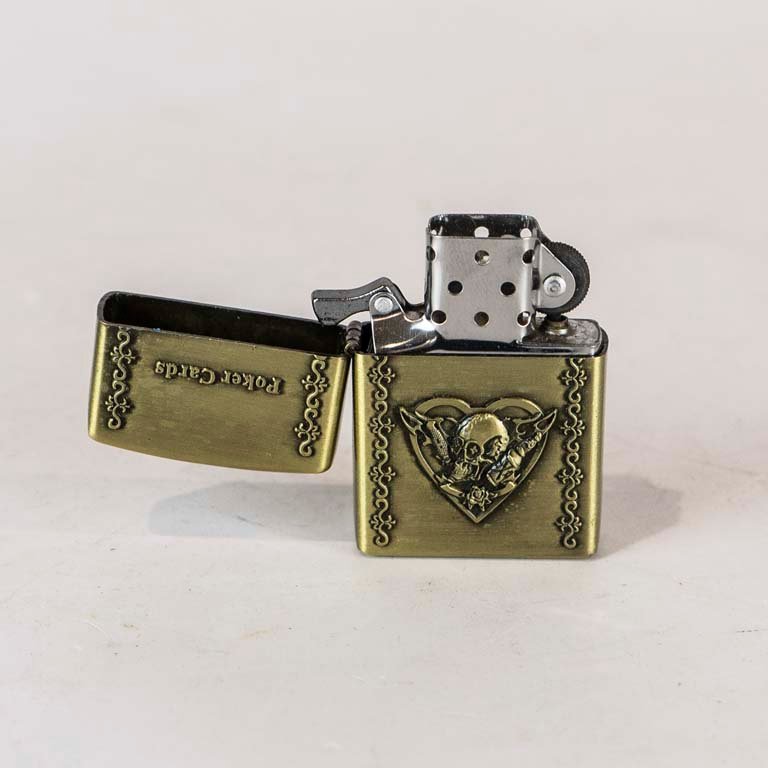 Lote anterior: Encendedor tipo Zippo con diseños en relieve