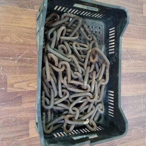 Lote siguiente: Lote de Cadenas de Hierro con Pátina de Óxido - Uso Rural o Decoración Rústica