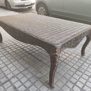 Mesa Ratona Francesa Estilo Provincial con Tapa de Ratán y Detalles Tallados - imagen 2