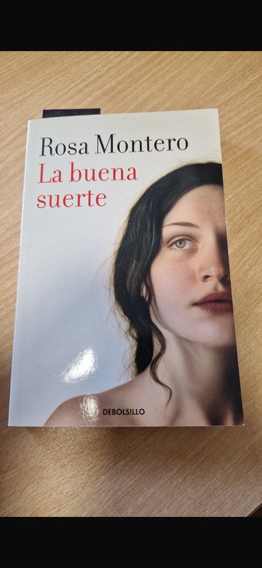 Lote siguiente: Libro: La buena suerte. Rosa Montero