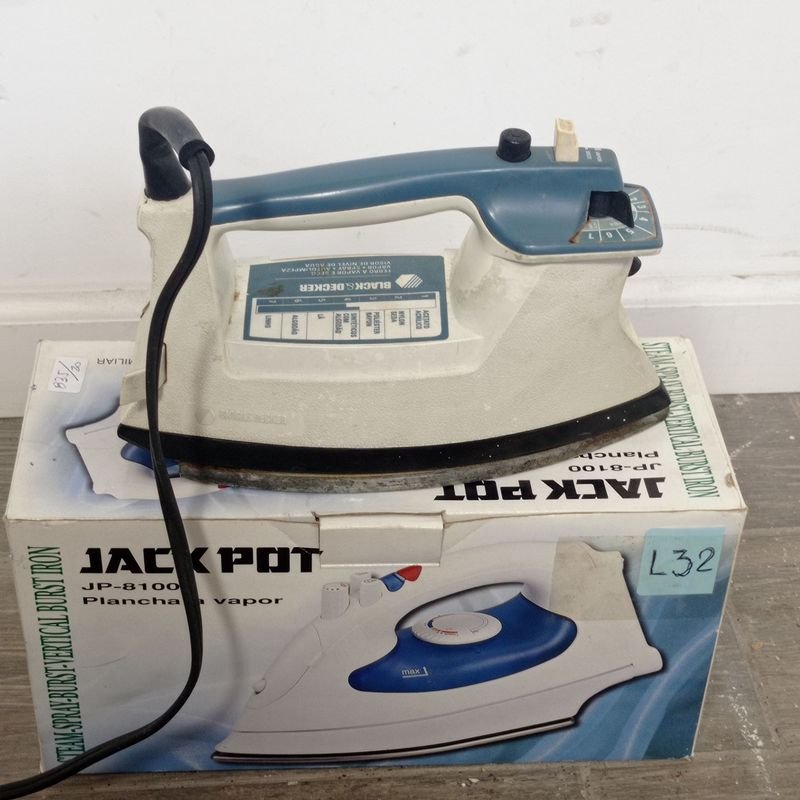 Lote anterior: Plancha a vapor Black Decker en venta