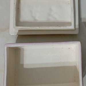 Cofre de Porcelana Capodimonte con Querubines y Detalles Dorados - imagen 7