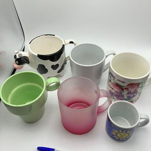 Lote siguiente: Conjunto de 6 Tazas Variadas: Diseño Vaca, Floral, Vidrio y Más