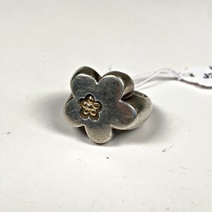 Anillo de Plata y Oro con Diseño de Flor - imagen 2