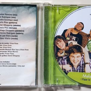 CD "Pase lo que pase" de Mala Tuya - Industria Uruguaya 2013 - imagen 2