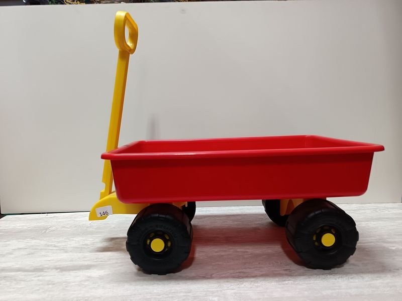 Lote siguiente: Carrito para niño juguete de plástico