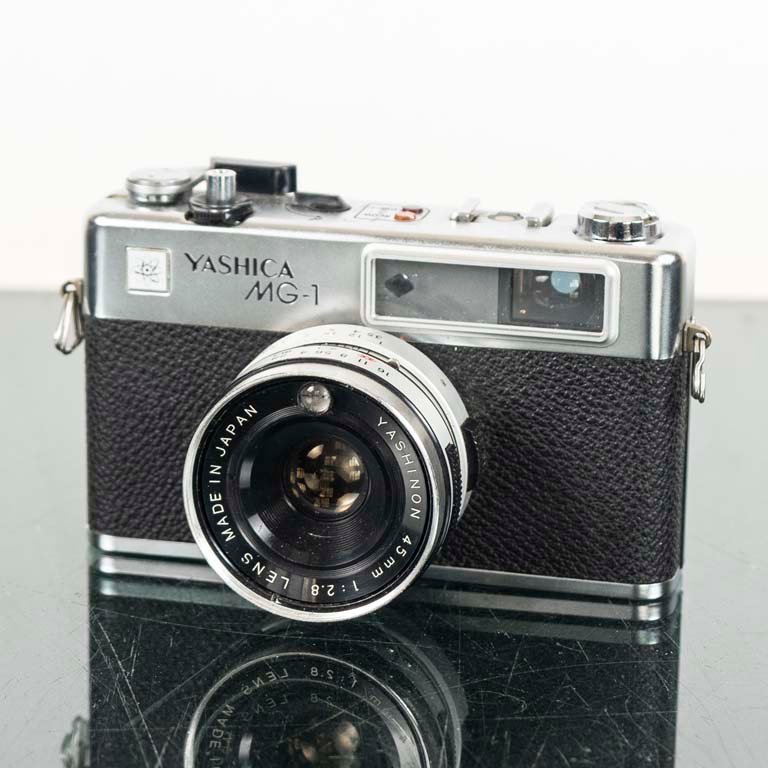 Cámara Yashica MG-1 - Equipamiento de Fotografía - imagen 1