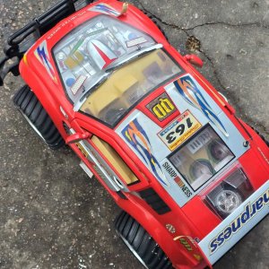 Camioneta a Radio Control Grande Roja "Sharpness" - imagen 6