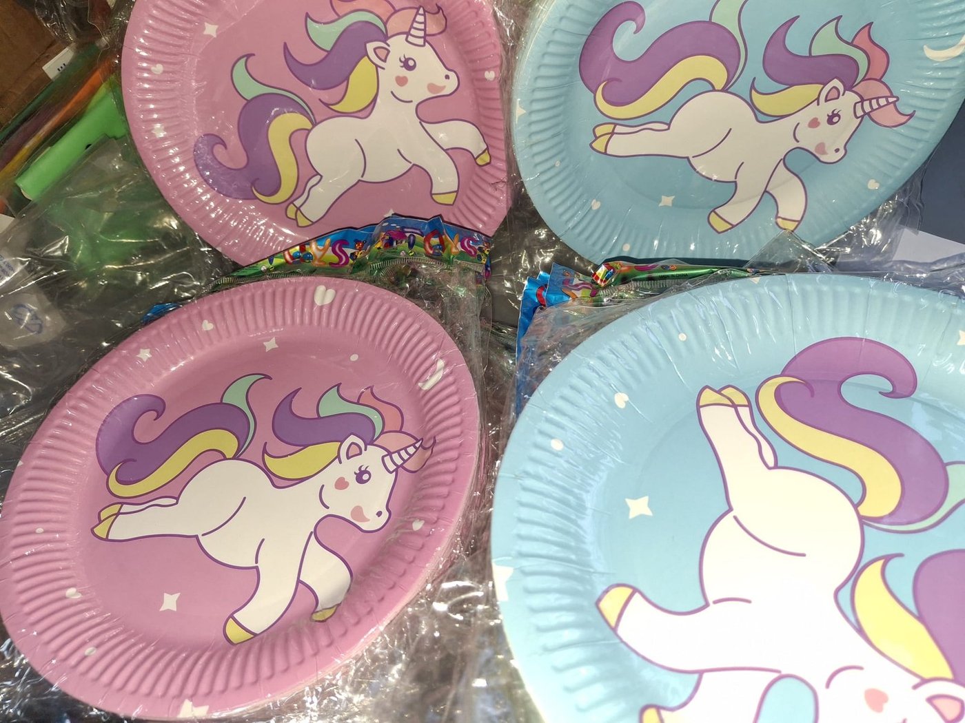 Platos Descartables de Cartón con Diseño de Unicornios (Set de 4)
