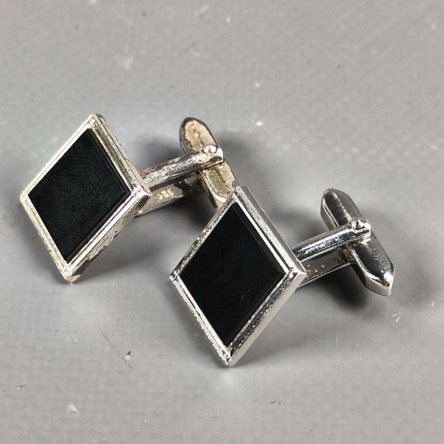 Item 16306 - Image 2