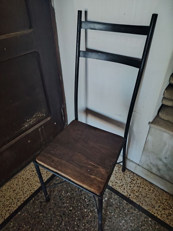Silla de hierro para dormitorio con diseño ideal - imagen 4