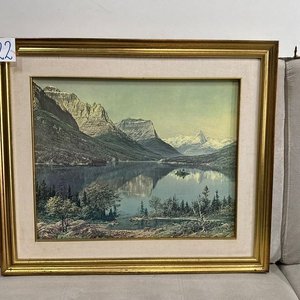 Lote siguiente: Cuadro "El Lago" con Marco de Madera Dorado - 67x57 cm