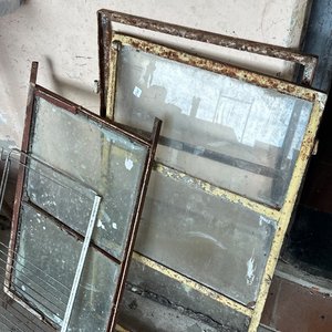 Lote anterior: Lote de Banderolas Metálicas con Vidrio