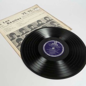 Vinilo LP Los Beatles "Ye Ye Ye" - Edición Uruguaya - imagen 2