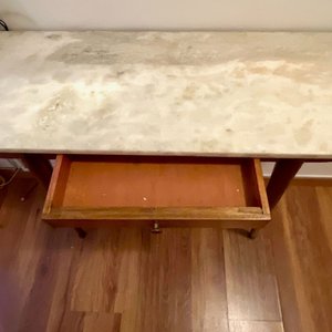 Consola Antigua Estilo Americano con Tapa de Mármol y Espejo Biselado - imagen 3