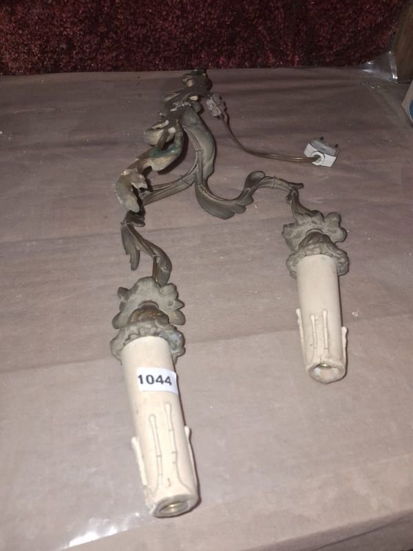 Lote anterior: Aplique de pared antiguo en bronce con diseño ornamental