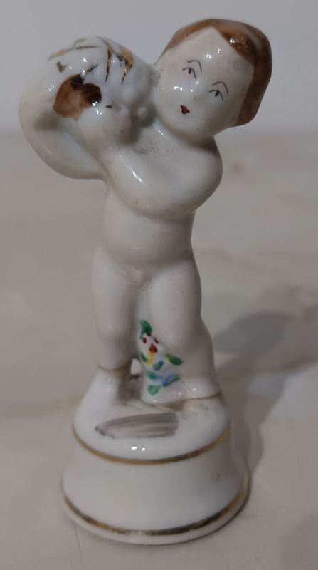 Lote anterior: Querubín de porcelana estilo Goebel Hummel vintage de la década de 1930