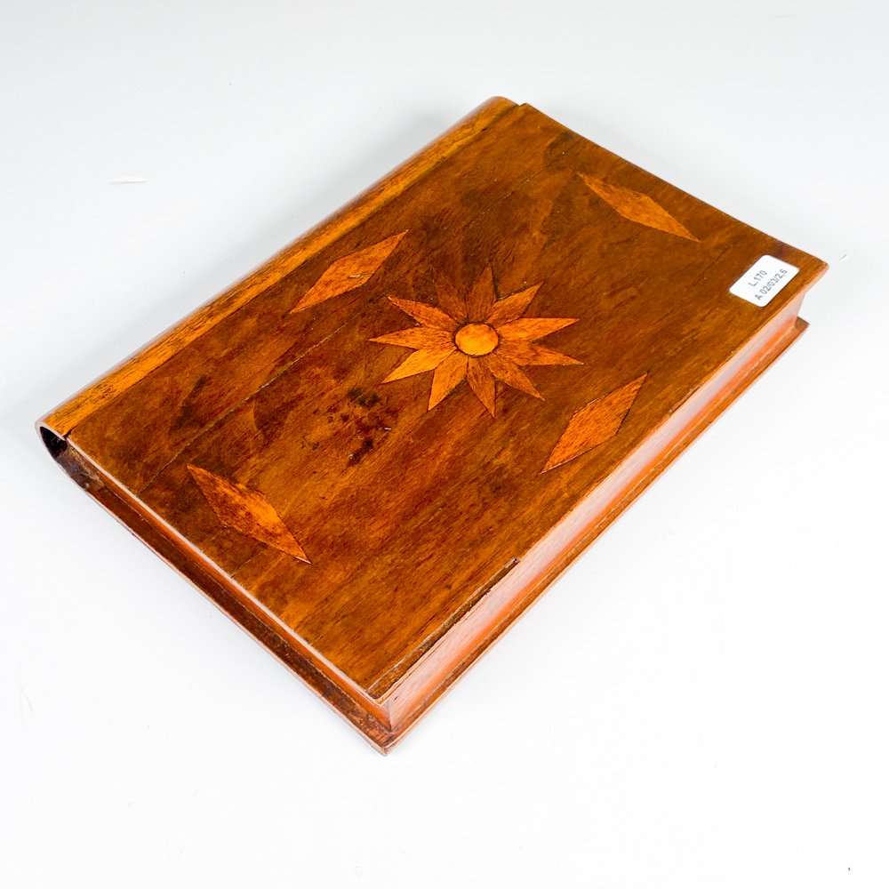 Lote anterior: Caja de madera con diseño floral