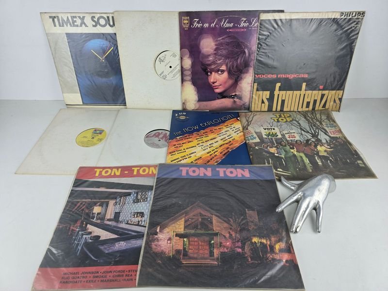 Selección de Vinilos: Los Fronterizos, Ton Ton, Timex Sound y más
