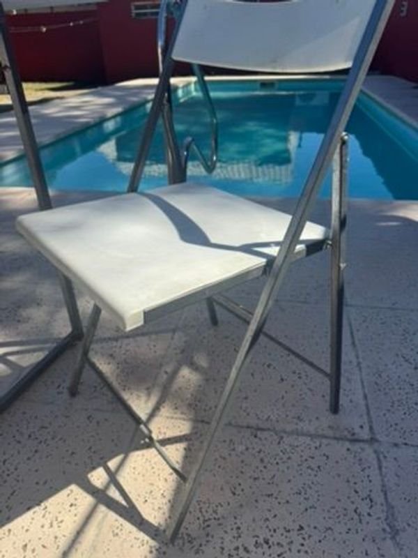 Juego de mesa y sillas plegables modernas - imagen 5