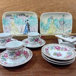 Juego de Café Incompleto con Fuentes Decorativas y Estuche de Cartas - imagen 2