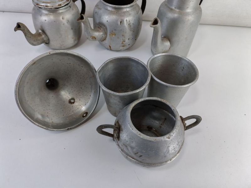 Servicios Antiguos de Aluminio para la Cocina - imagen 3