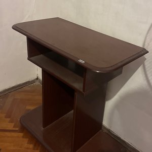 Lote siguiente: Rack de TV moderno color marrón