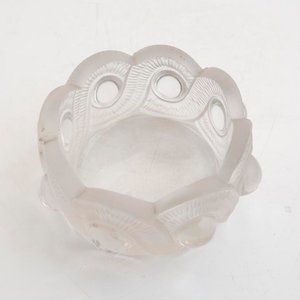 Centrito de Cristal Opaco con Borde Lobulado y Firma - imagen 2