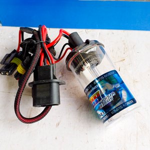 Kit Sensor de Estacionamiento y 2 Luces Xenon - imagen 3