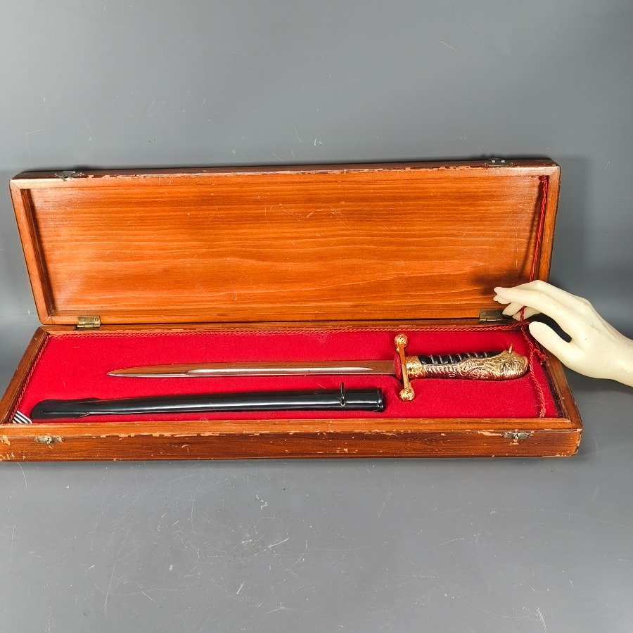 Item 15209 - Image 2