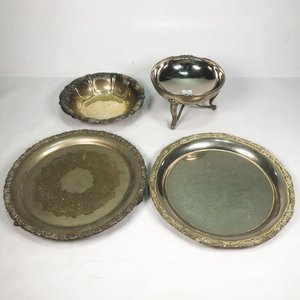 Lote anterior: Lote de 4 piezas metálicas: bandejas y cuenco decorativo