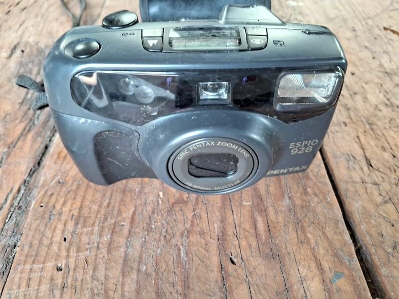 Lote anterior: Cámara de Fotografía Pentax Espio 928
