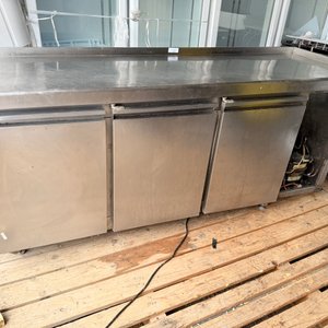 Bajo Mostrador Refrigerado Acero Inoxidable 3 Puertas - imagen 1