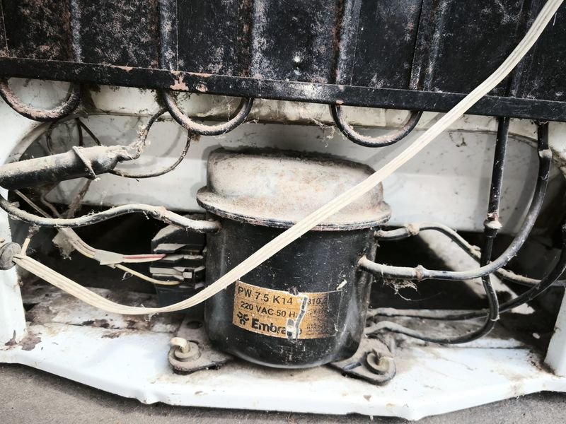 Heladera Funcionando con Congelador y Temperatura Control - imagen 3