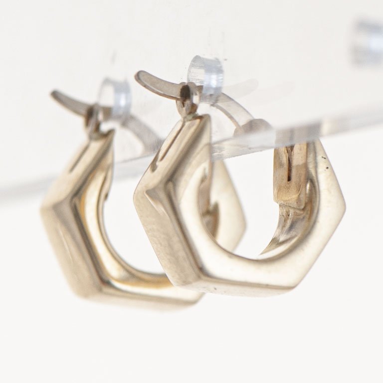 Pareja de aros de oro 18k, facetados - imagen 2