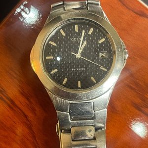 Lote siguiente: Reloj Guess Caballero Acero Inoxidable Esfera Negra