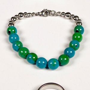 Conjunto de Tres Piezas: Pulsera Árbol de la Vida, Pulsera de Cuentas y Anillo - imagen 4