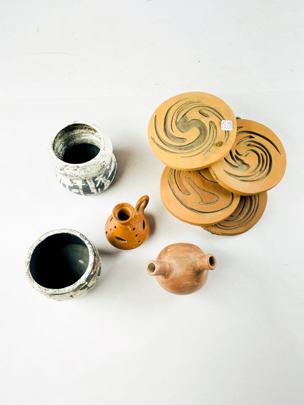 Colección de cerámica artesanal y decorativa - imagen 2