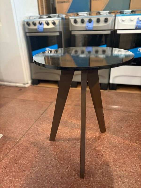 Mesa de comedor en madera y metal - imagen 3