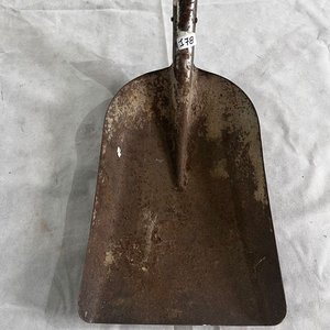 Lote siguiente: Pala de metal para cereales o granos, sin mango