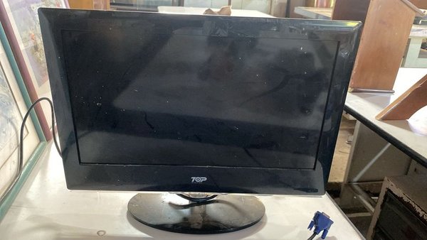 Lote de 3 Monitores Top de 14 Pulgadas con VGA - imagen 1